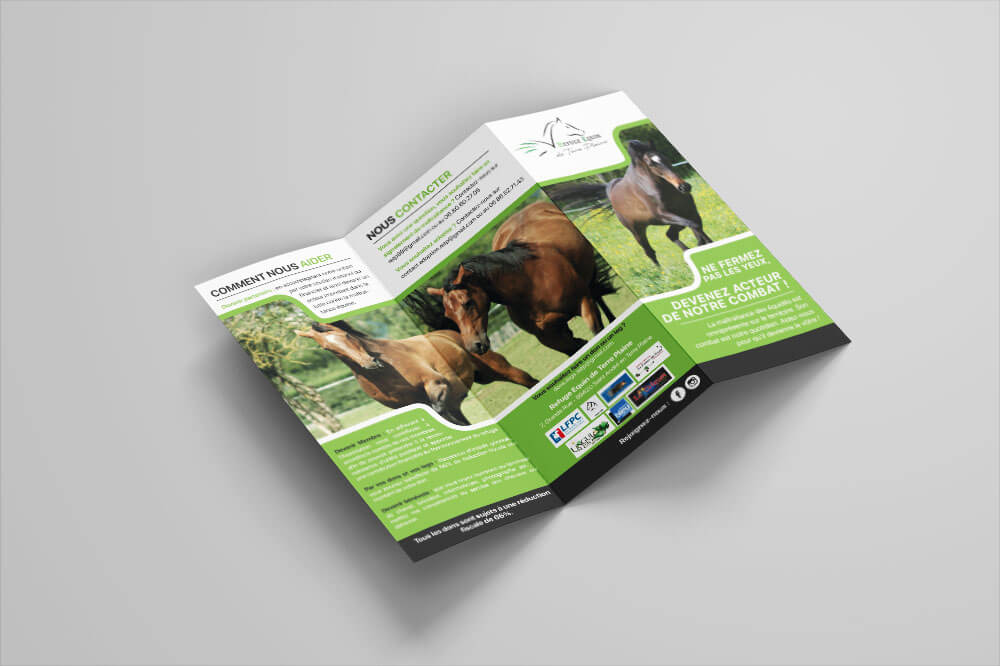 Flyer tri-volets sur mesure événementiel association graphiste impression petit budget