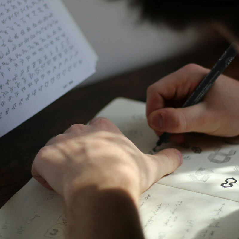 creation logo pas chergraphiste independant bordeaux infographiste freelance