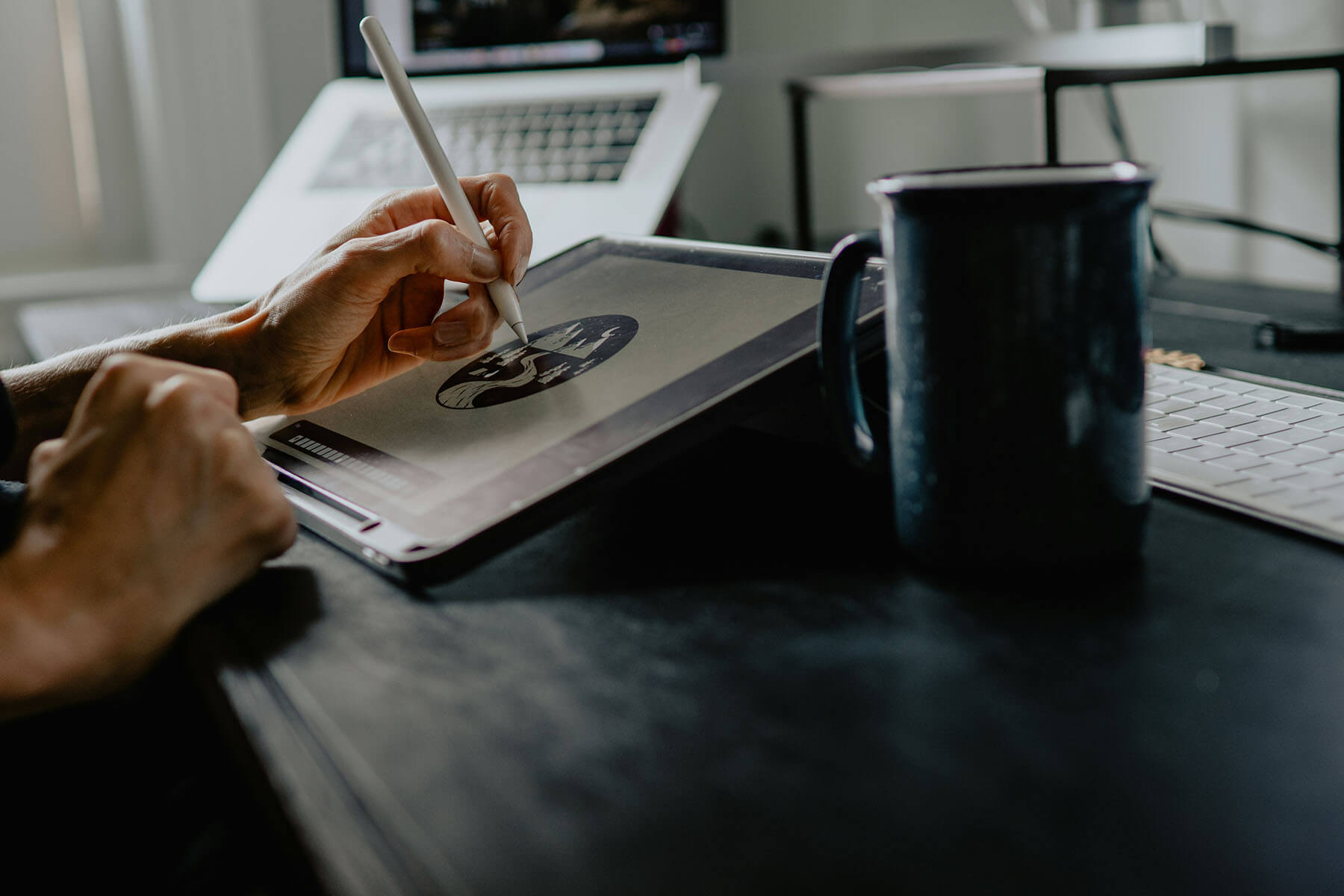 creation logo pas chergraphiste independant bordeaux infographiste freelance